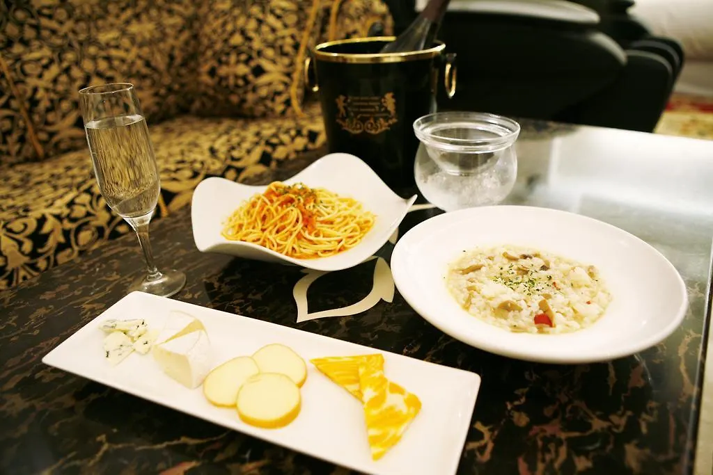 فندق Meguro Emperor (Adults Only) طوكيو 2*,  اليابان