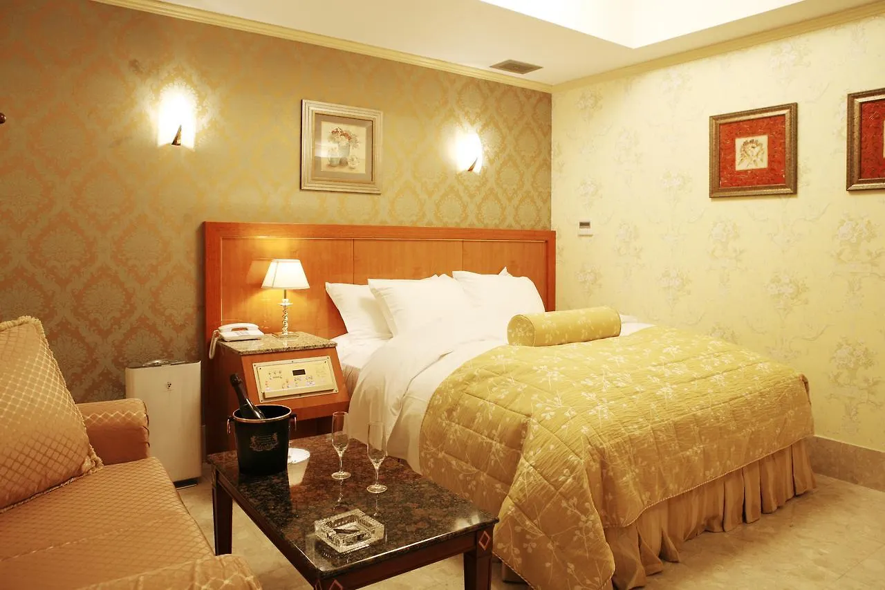 فندق Meguro Emperor (Adults Only) طوكيو بيت الحب